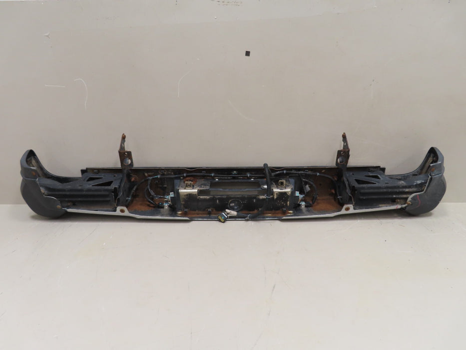 2014-2019 CHEVROLET SILVERADO GMC SIERRA 1500 REAR METAL BUMPER PDC SENSOR OEM