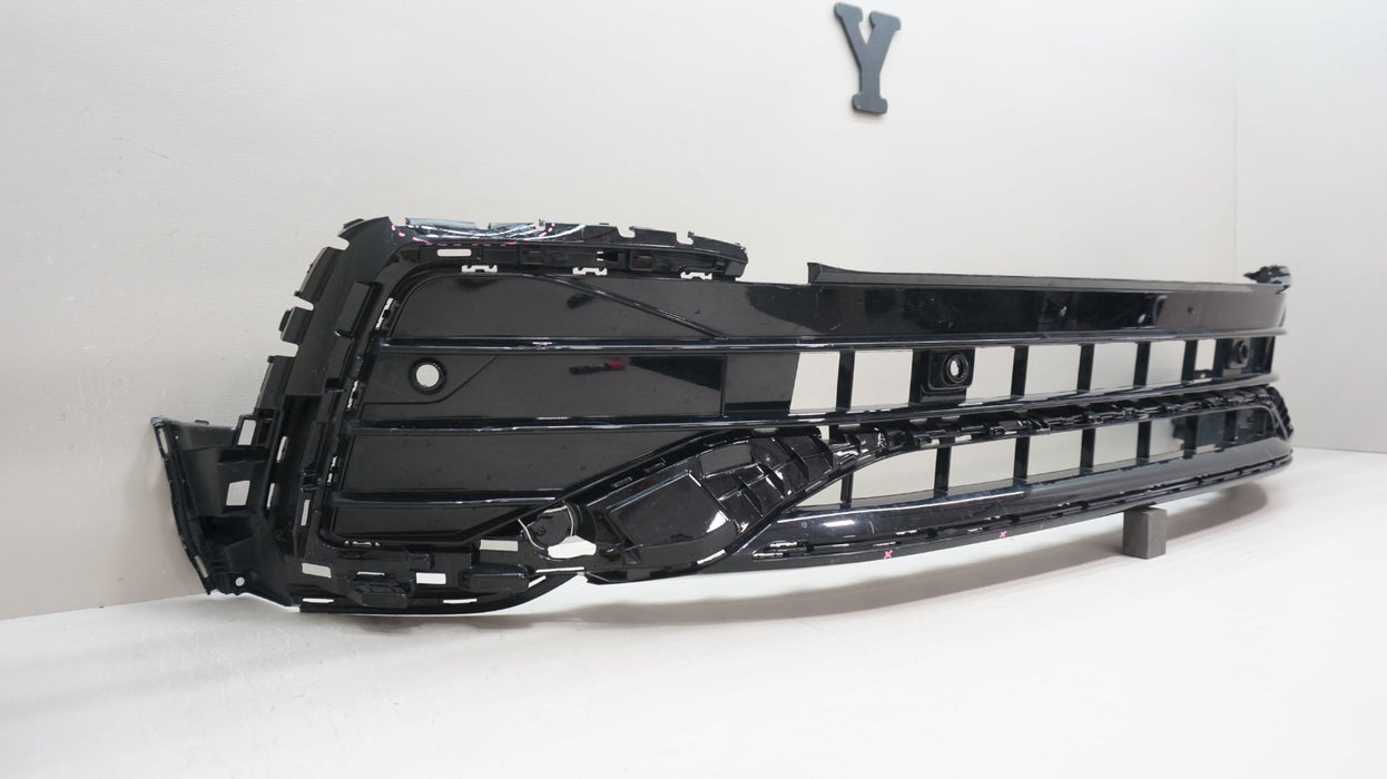 2022-2023 VOLKSWAGEN TIGUAN R-LINE FRONT LOWER BUMPER GRILLE OEM 5NN853677L