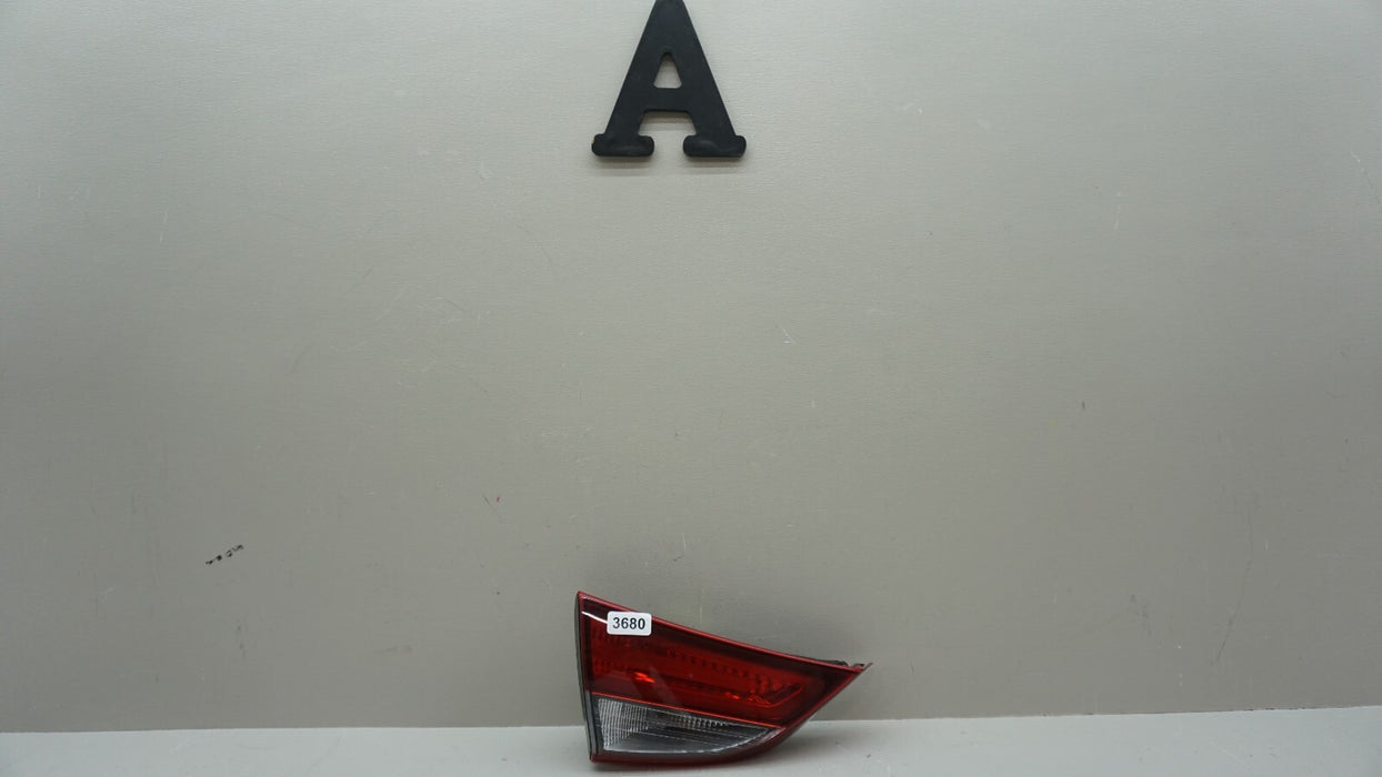 2014-2016 HYUNDAI ELANTRA REAR LEFT SIDE INNER TAIL LIGHT LAMP OEM 92403-3Y5