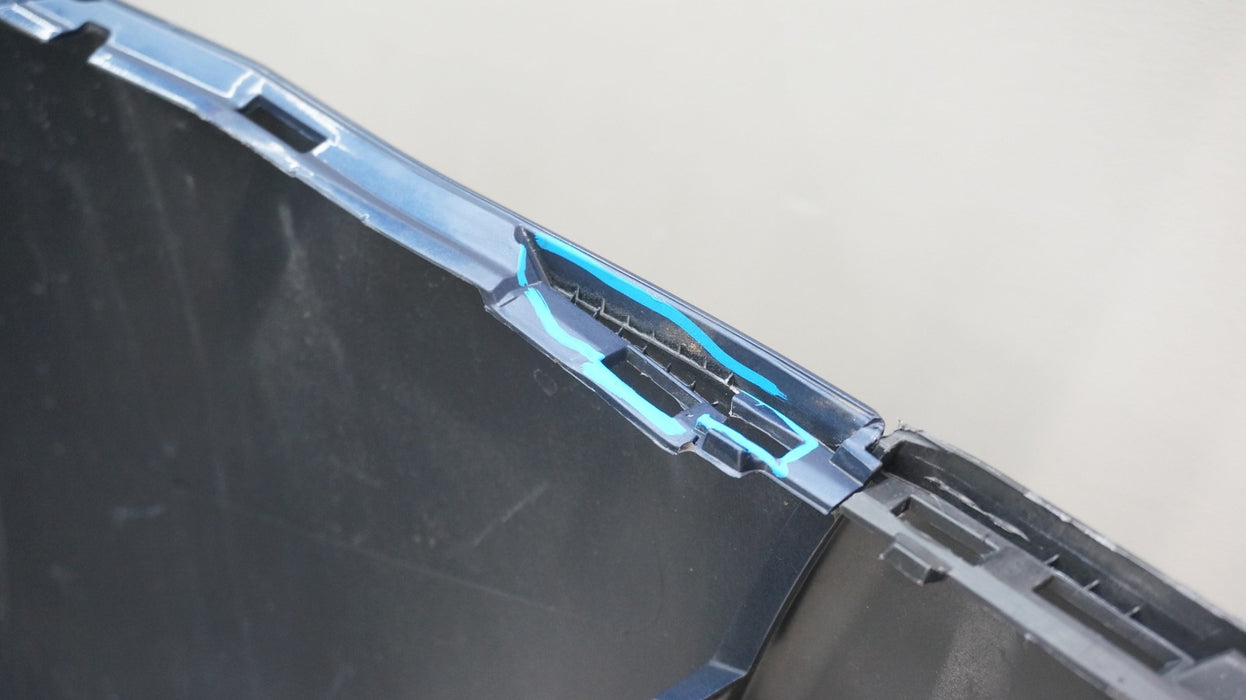 2019-2020 HYUNDAI SANTA FE REAR BUMPER COVER PANEL OEM 86611-S2000