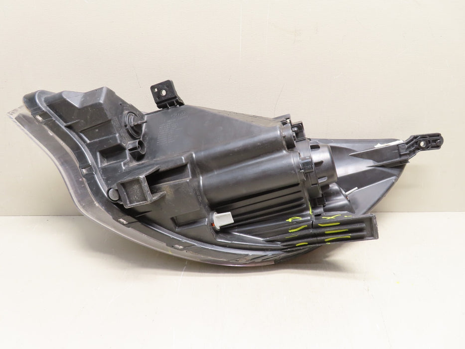 2012-2017 KIA RIO SEDAN FRONT RIGHT SIDE HEADLIGHT LAMP HALOGEN OEM 92102-1W