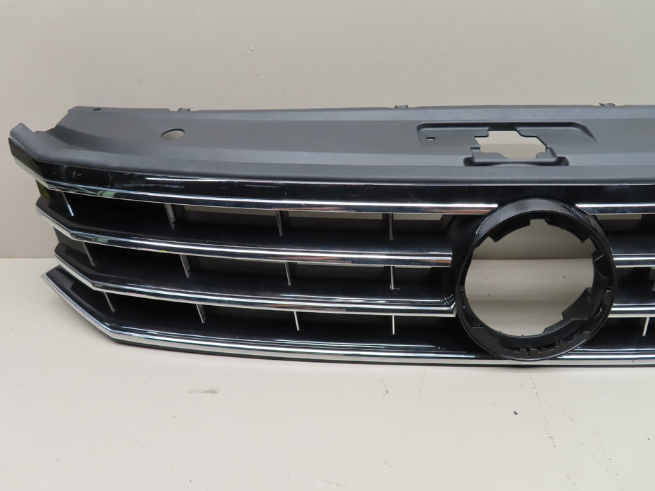 2016-2018 VOLKSWAGEN PASSAT FRONT BUMPER UPPER RADIATOR GRILLE GRILL CHROME OEM