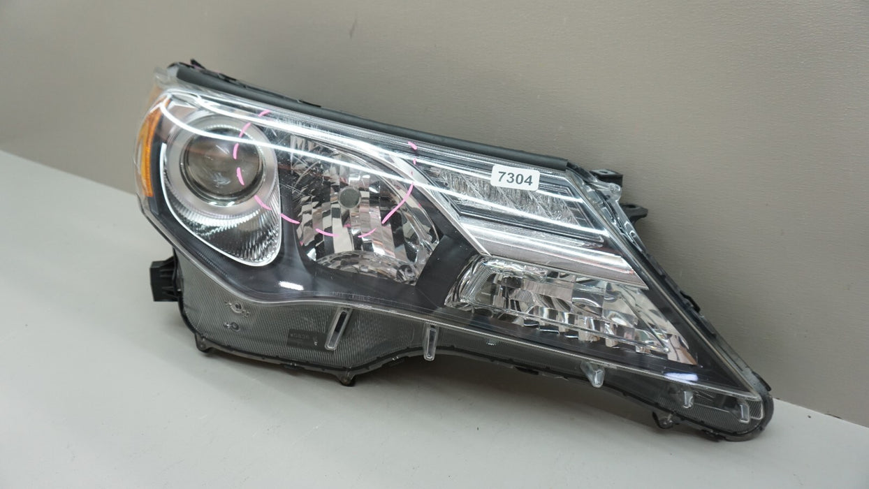 2013-2015 TOYOTA RAV4 FRONT RIGHT PASSENGER SIDE HEADLIGHT HALOGEN OEM 2014