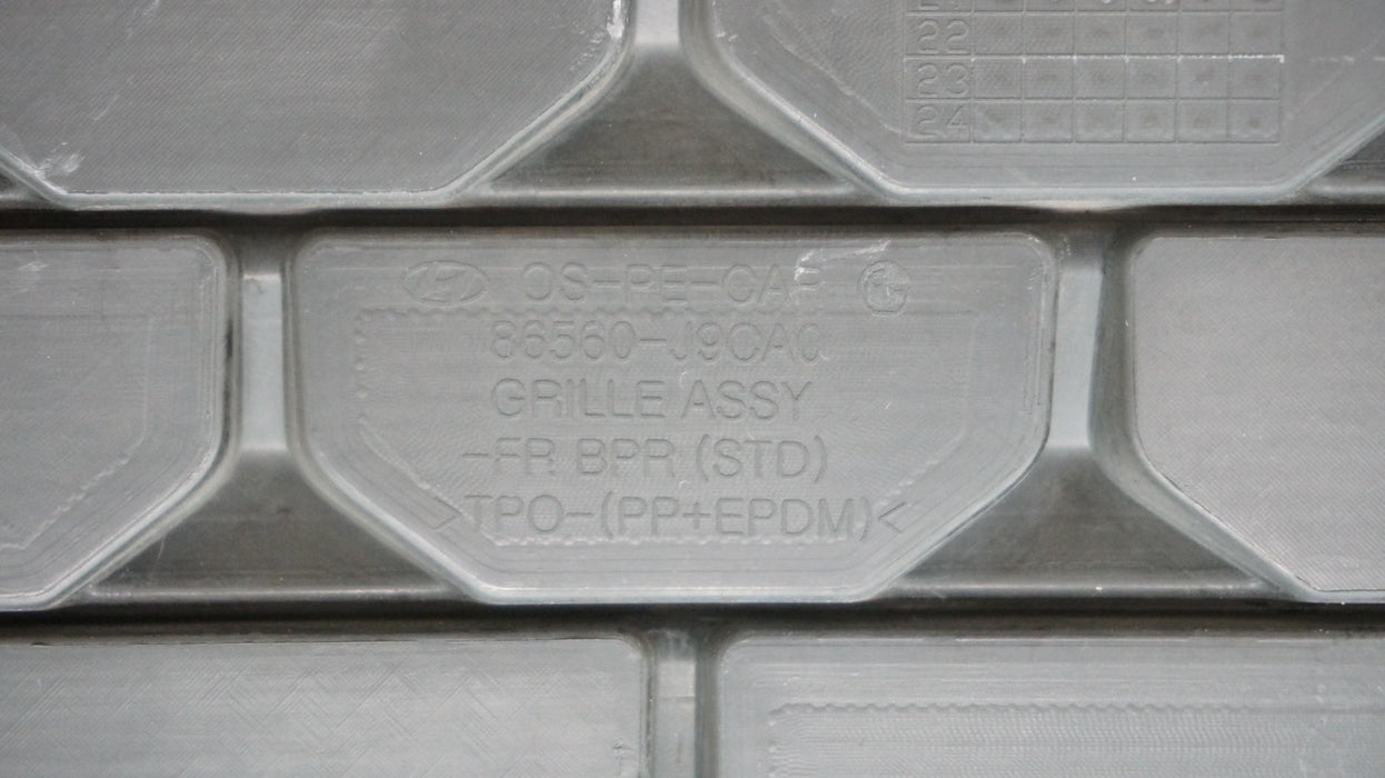 2022-2023 HYUNDAI KONA FRONT LOWER BUMPER GRILLE OEM 86560-J9CA0