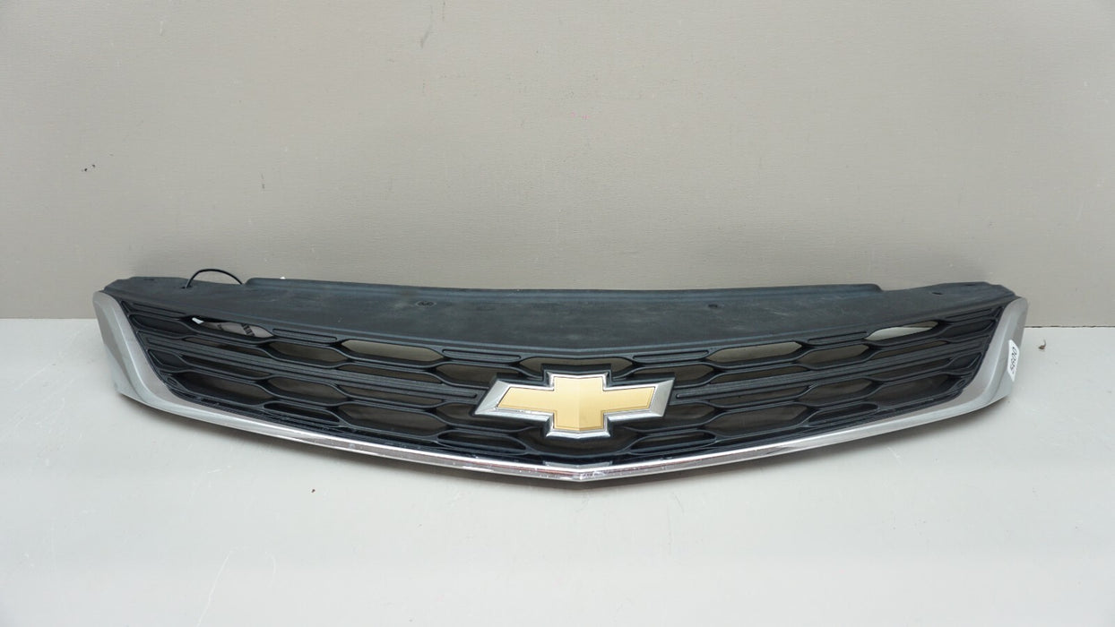 2016-2018 CHEVROLET CRUZE FRONT UPPER GRILLE GRILL OEM GM3092Y10