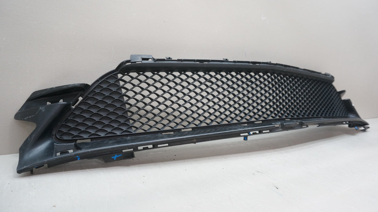 2019-2023 MERCEDES BENZ C300 FRONT LOWER CENTER GRILLE OEM 205-885-25 01