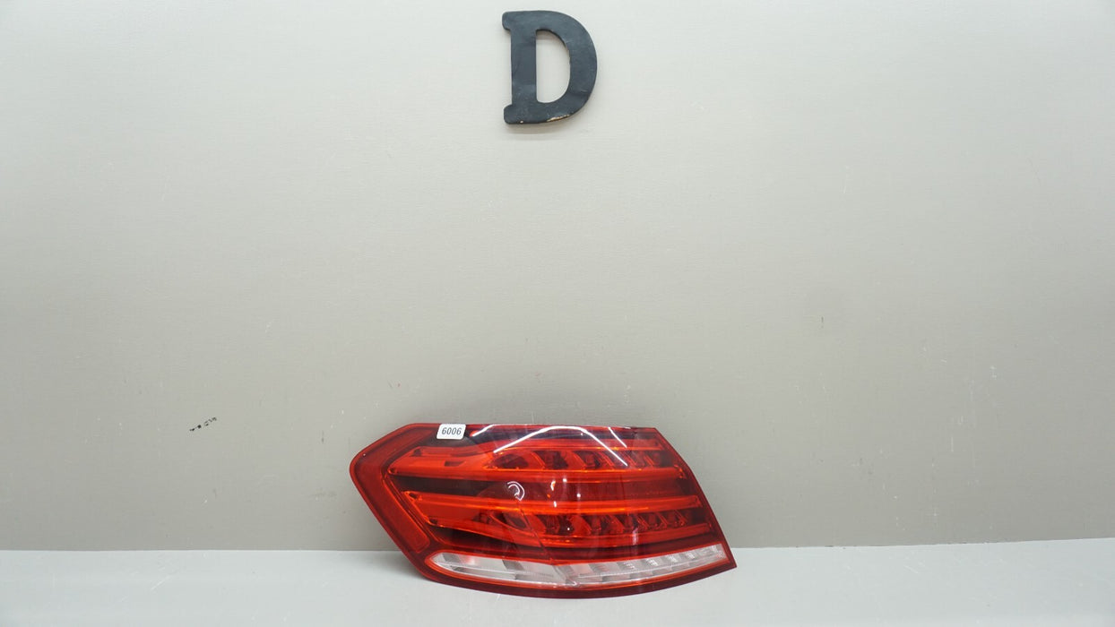 2014-2016 MERCEDES E CLASS REAR LH LEFT DRIVER SIDE TAIL LIGHT OEM A2129060757