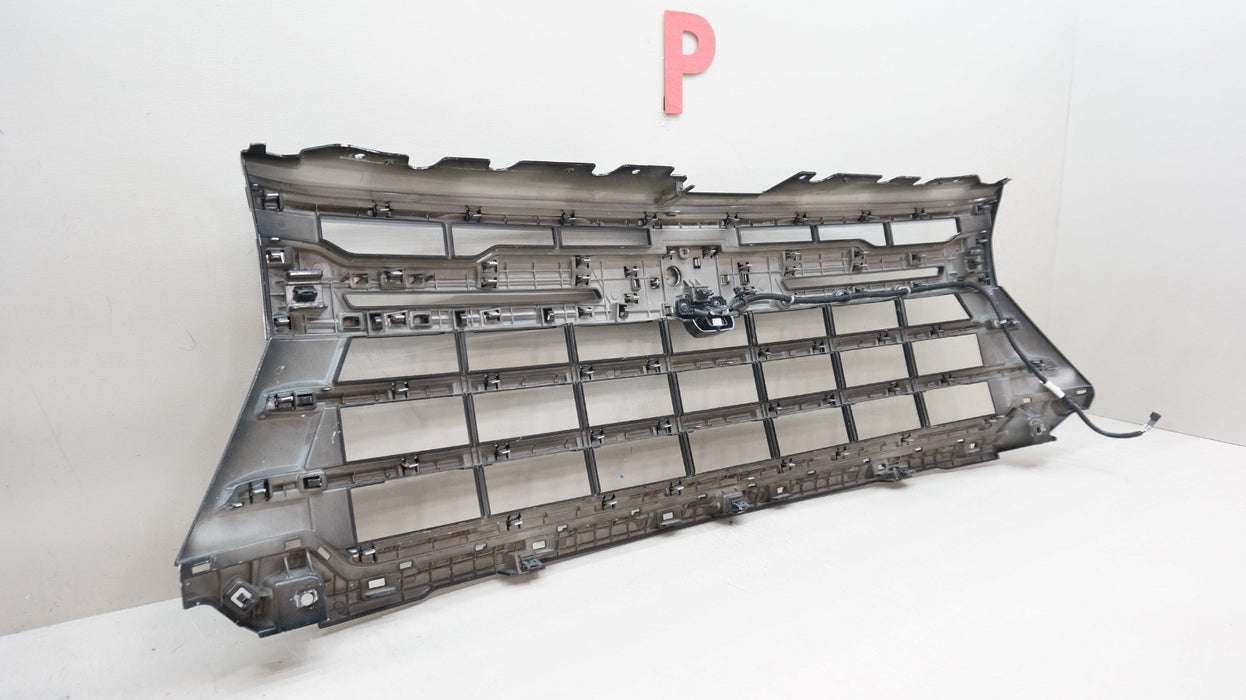 2024-2025 CHEVROLET SILVERADO 2500 3500 HD FRONT BUMPER GRILLE OEM