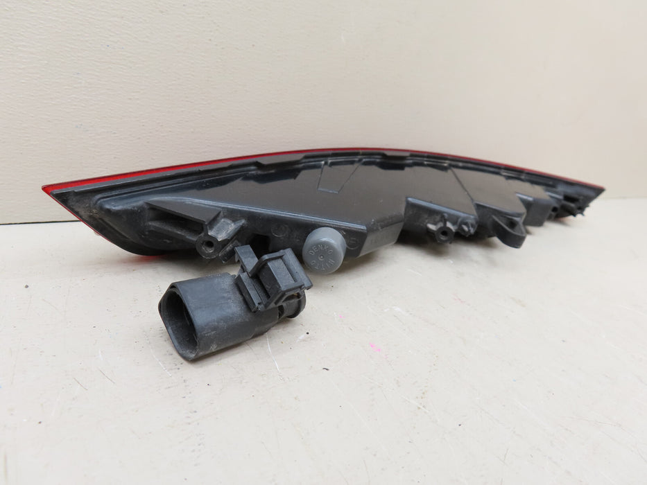 2015-2018 PORSCHE MACAN REAR RIGHT PASSENGER SIDE BACKUP LIGHT REFLECTOR OEM