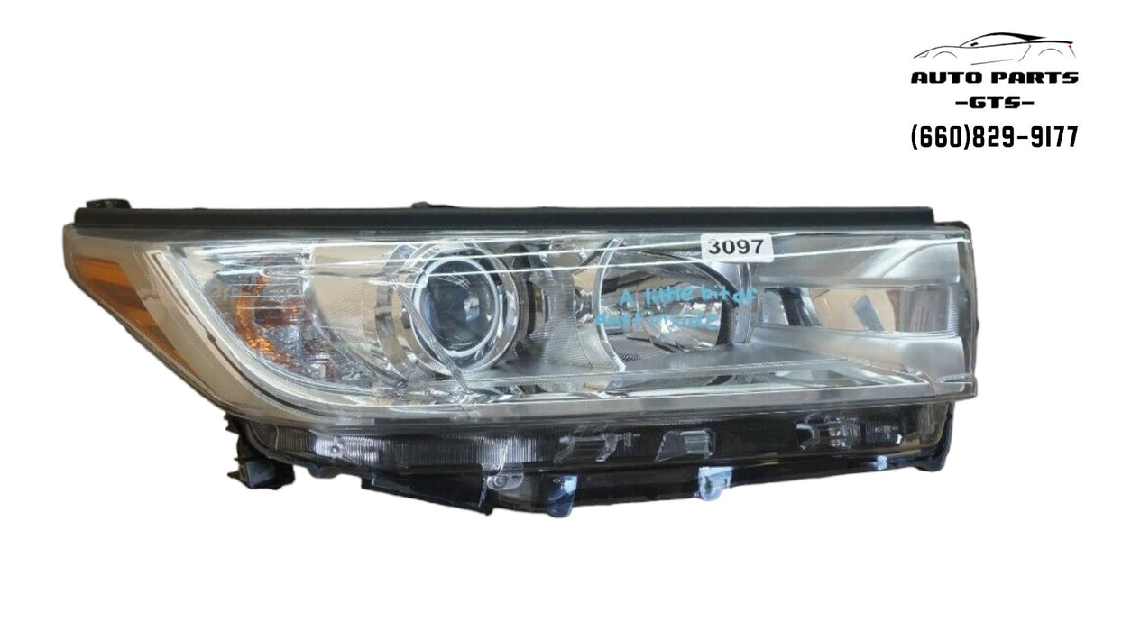 2017-2019 TOYOTA HIGHLANDER FRONT PASSENGER SIDE HALOGEN HEADLIGHT LAMP OEM
