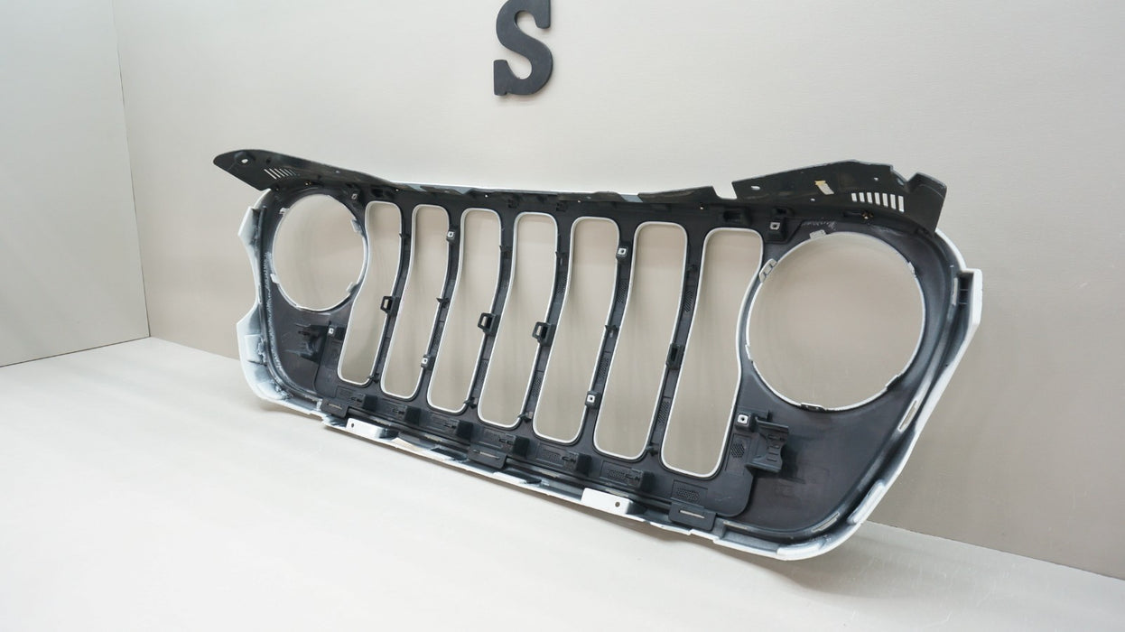 2018-2025 JEEP WRANGLER SAHARA FRONT RADIATOR GRILLE OEM 6BY79TRMAB