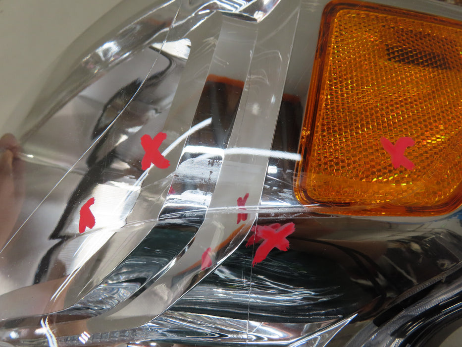 2017-2019 NISSAN TITIAN FRONT LEFT DRIVER SIDE HEADLIGHT OEM