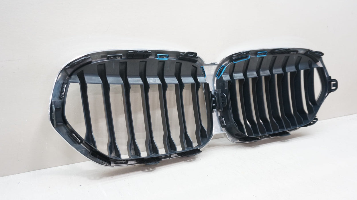 2019-2021 BMW X1 G01 FRONT BUMPER RADIATOR GRILLE OEM 8493450