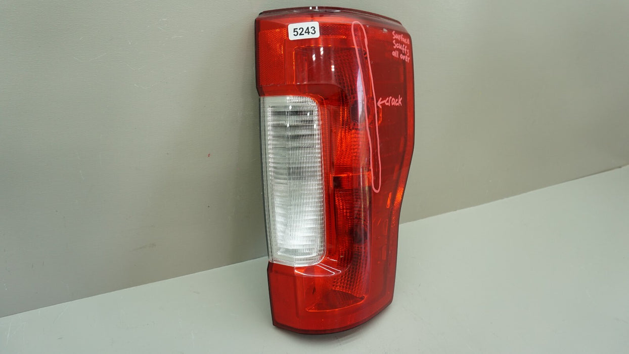 2017-2019 FORD F250 F350 REAR RIGHT TAILLIGHT HALOGEN P#HC3B-13B504-AD OEM