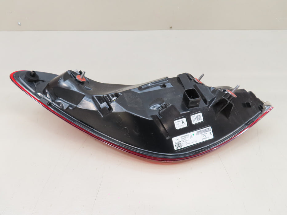 2022 2023 MERCEDES-BENZ C300 REAR RIGHT PASSENGER TAIL LIGHT LED OEM A2069063800
