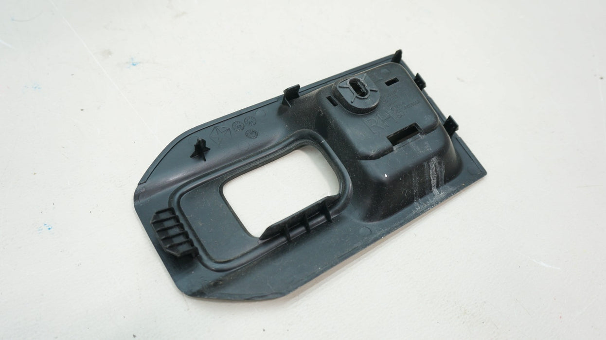 2013-2018 DODGE RAM 1500 2500 RIGHT SIDE DOOR HANDLE BEZEL TRIM OEM 1WD58TRM