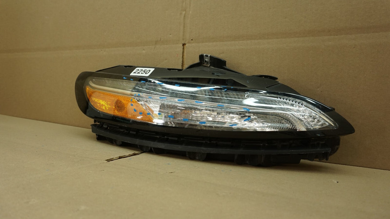 2014-2018 JEEP CHEROKEE FRONT RIGHT PASSENGER SIDE HEADLIGHT OEM