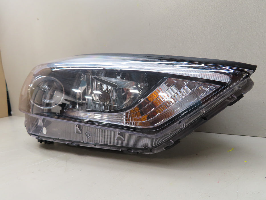 2016 2017 2018 HYUNDAI TUCSON RIGHT RH HALOGEN HEADLIGHT LAMP OEM