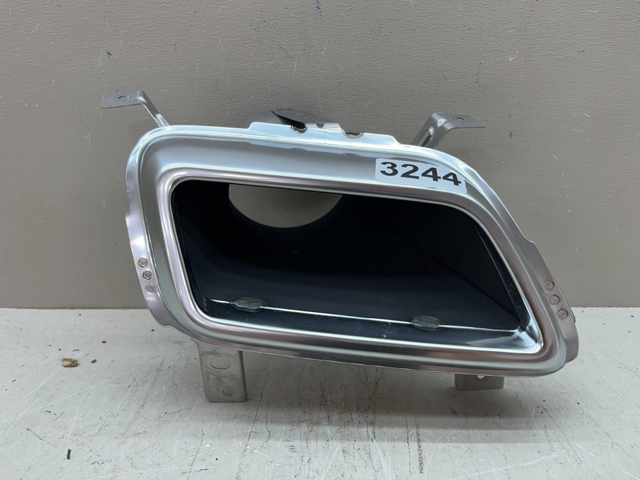 2020-2026 CADILLAC XT5 RH EXHAUST MUFFLER TIP 84410561 OEM