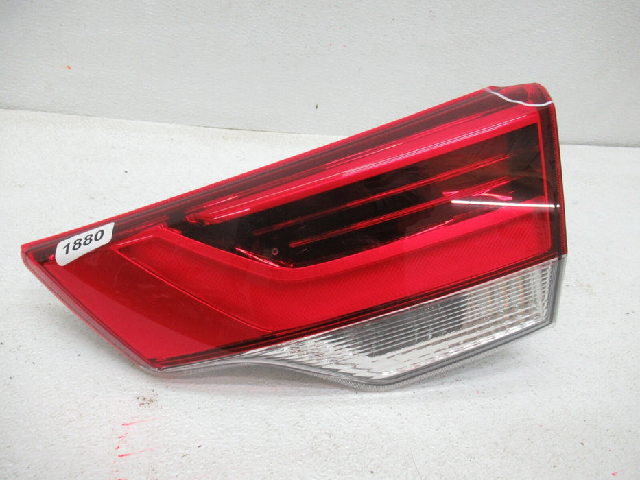 2017 - 2019 TOYOTA HIGLANDER REAR PASSENGER SIDE TAIL LIGHT BRAKE STOP LAMP OEM