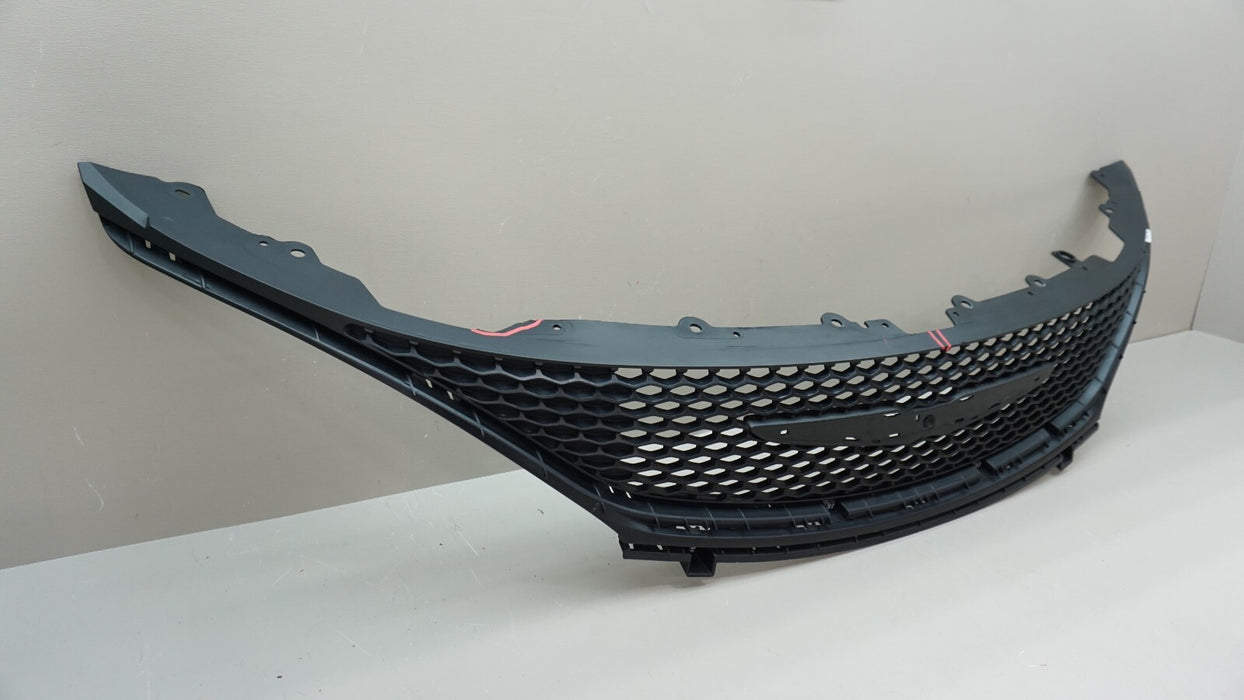 2017-2019 CHRYSLER PACIFICA FRONT UPPER GRILL GRILLE COVER OEM 68228996A