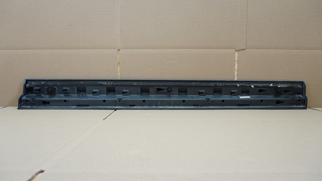 2017-2020 MASERATI LEVANTE M161 FRONT LEFT DOOR EXTERIOR MOLDING PANEL OEM