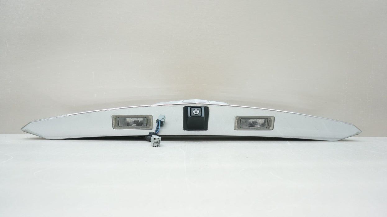 2013-2017 CHEVROLET TRAVERSE REAR TRUNK HANDLE APPLIQUE W/ CAMERA OEM 22759144