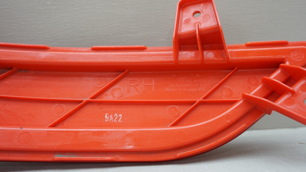 2017-2022 BUICK ENCORE REAR RH RIGHT PASSENGER SIDE BUMPER REFLECTOR OEM