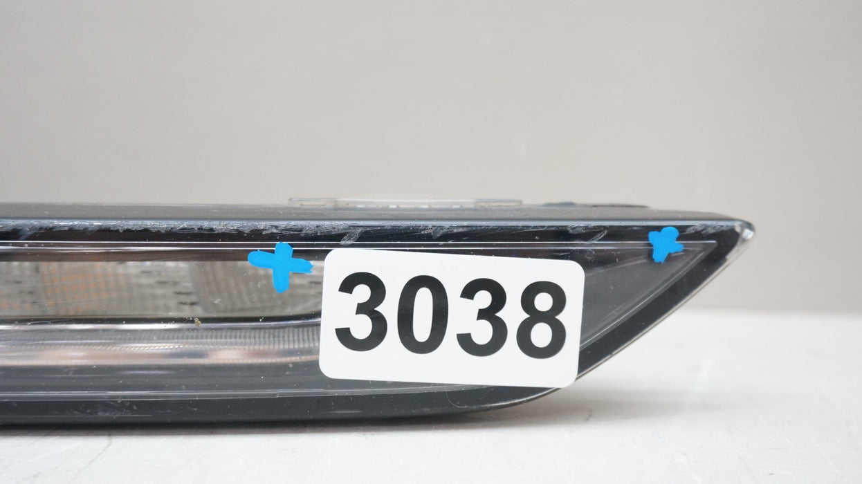 2015-2018 PORSCHE MACAN RH RIGHT FRONT LED DRL TURN SIGNAL 95B-941.182.A OEM