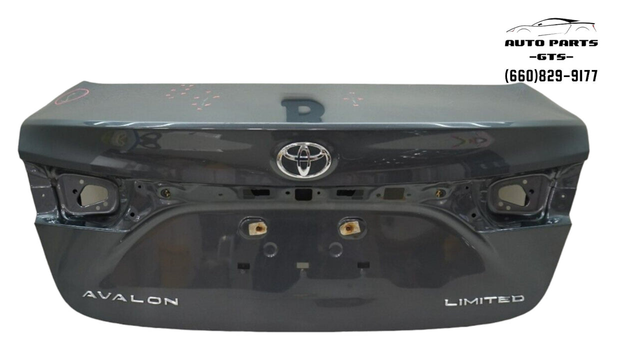 2013-2018 TOYOTA AVALON LIMITED REAR TRUNK LID W/ NAMEPLATE EMBLEM BADGE OEM