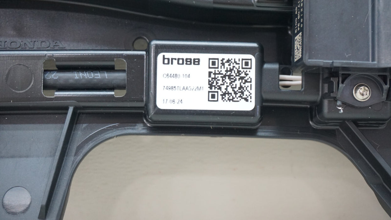2017-2019 HONDA CR-V CRV REAR KICK UNIT SENSOR 74985-TLA-A52 OEM 17 18 19