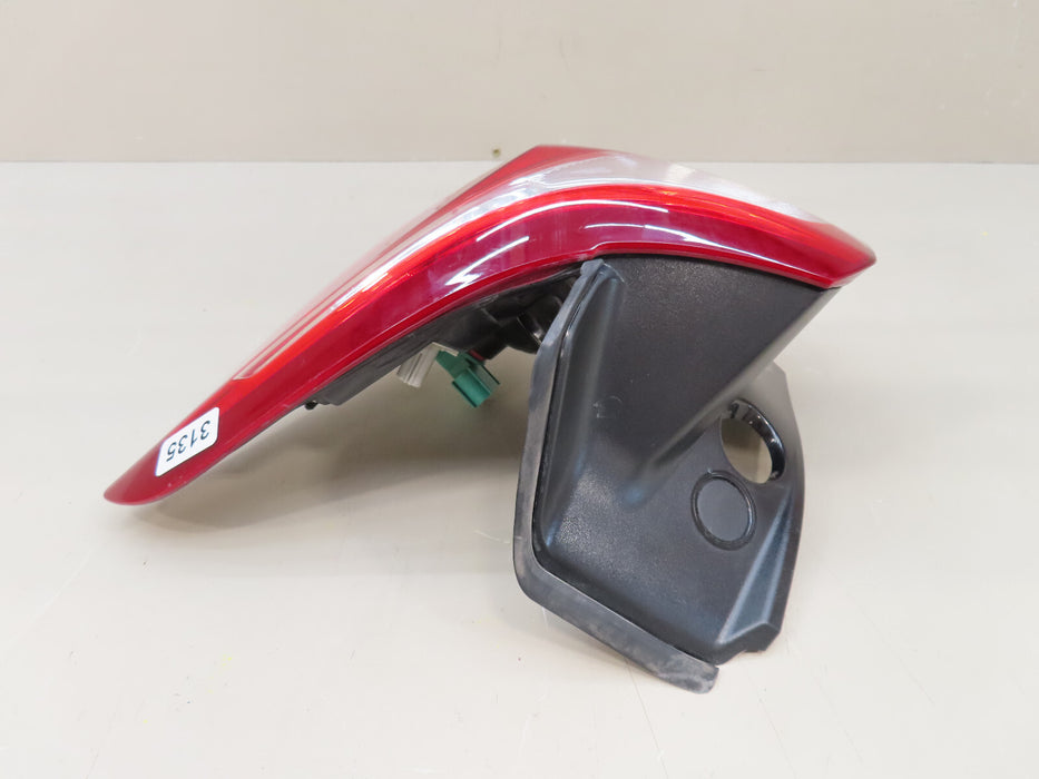 2018 2019 2020 CHEVROLET EQUINOX REAR RIGHT PASSENGER TAIL LIGHT OEM 812744860