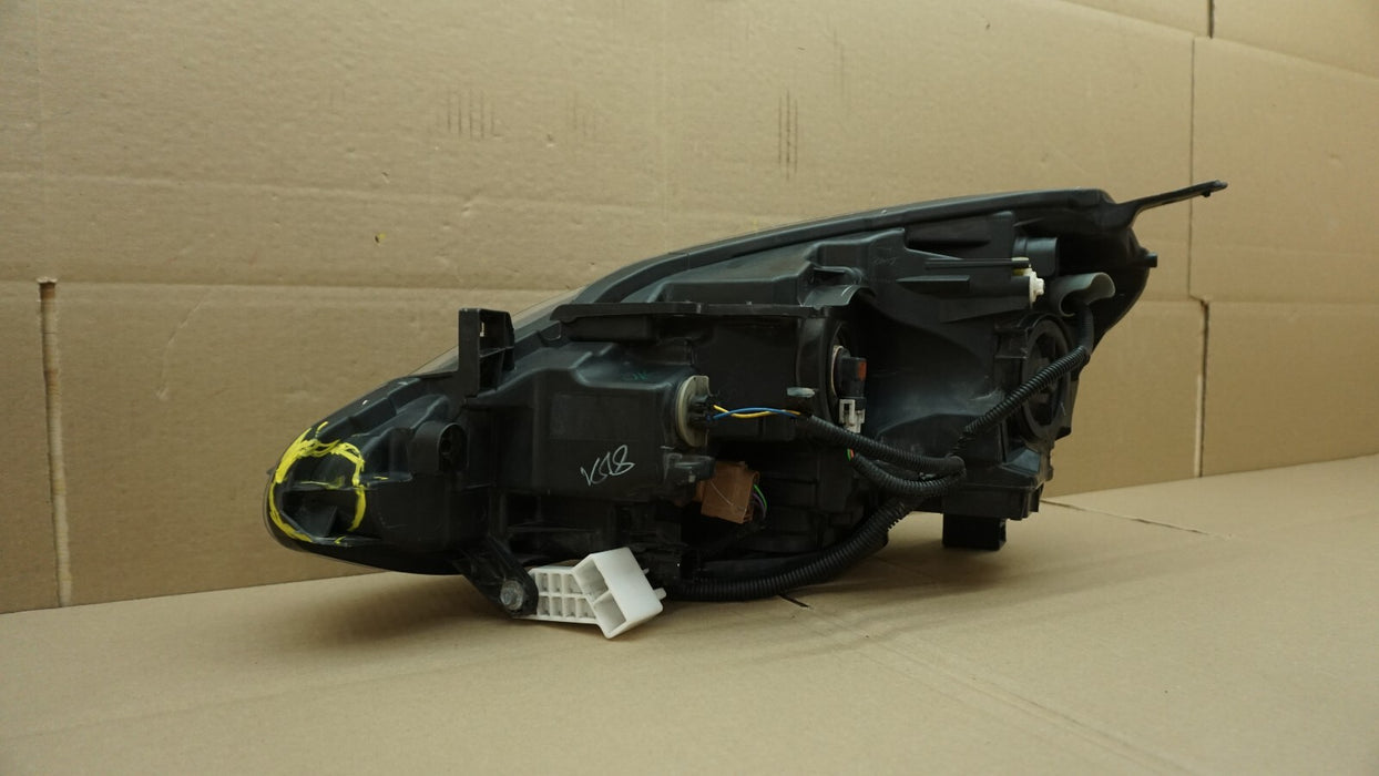2016-2019 NISSAN SENTRA FRONT RIGHT PASSENGERS SIDE HEADLIGHT OEM 16 17 18 19