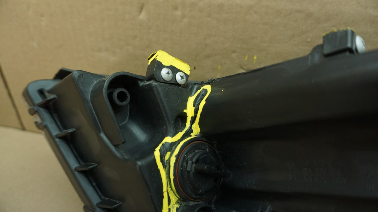 2016-2018 HYUNDAI TUCSON RIGHT PASSENGER SIDE HEADLIGHT HALOGEN AFTERMARKET