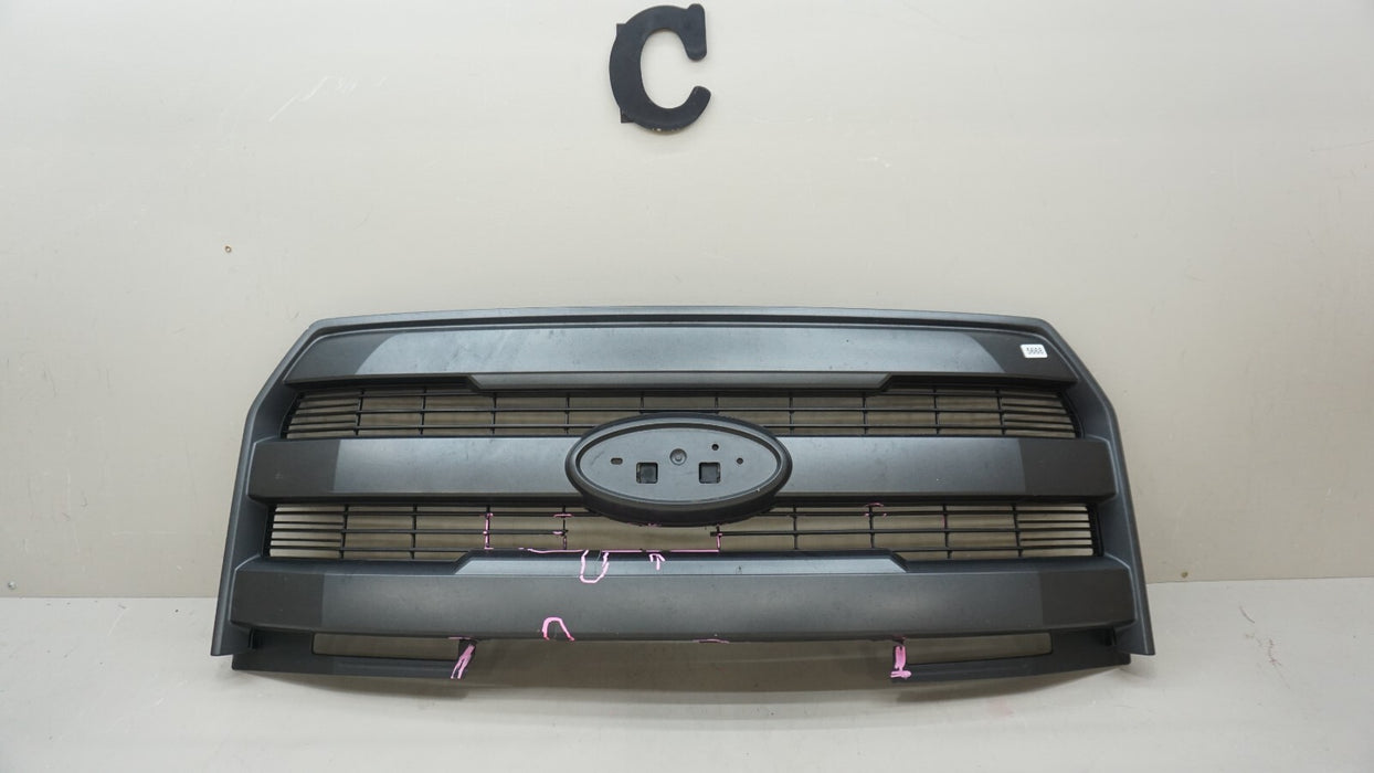2015-2017 FORD F-150 LARIAT FRONT BUMPER RADIATOR GRILLE GRILL OEM FL34-8200