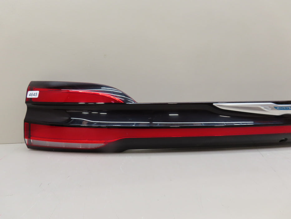 2021-2024 CHRYSLER PACIFICA REAR CENTER LIFT GATE TAIL LIGHT OEM