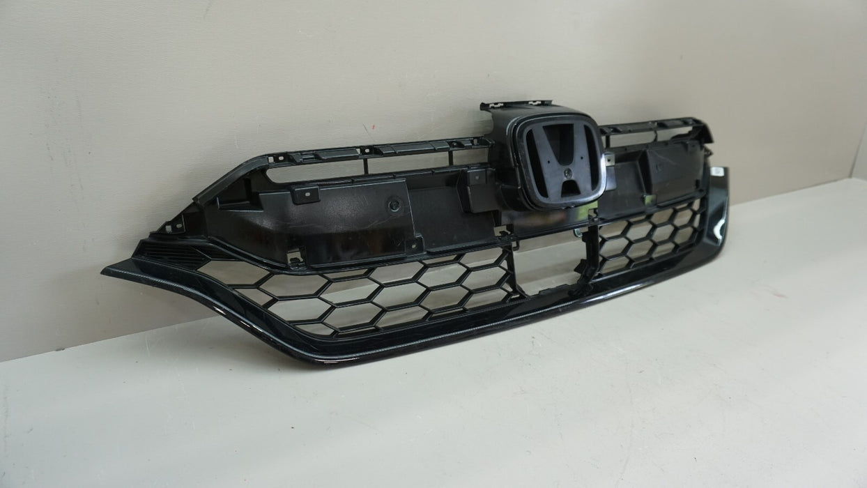 2017-2019 HONDA CR-V CRV FRONT BUMPER CENTER GRILL GRILLE OEM 71121-TLA-A600