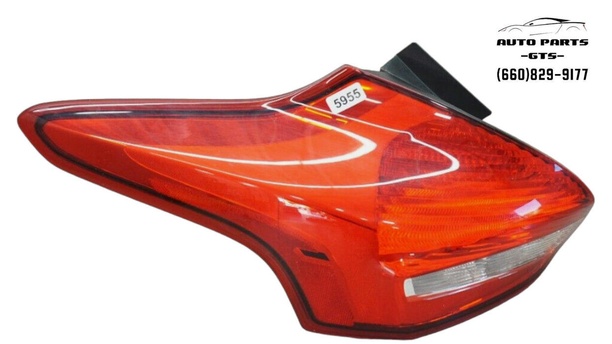 2015-2018 FORD FOCUS REAR LEFT DRIVERS SIDE HALOGEN TAIL LIGHT OEM F1EB13405G