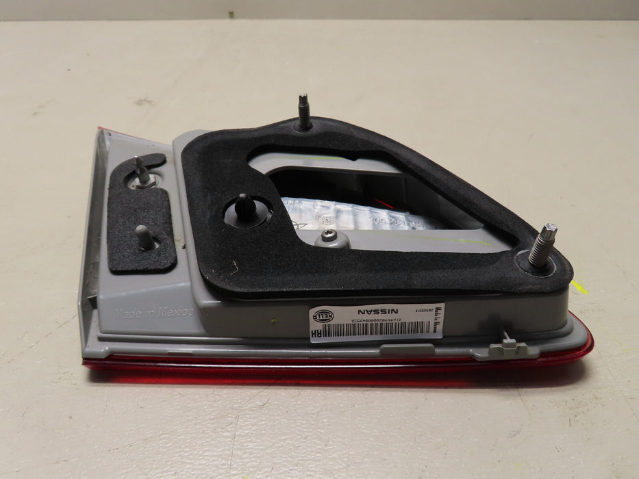 2013-2015 Nissan Sentra Passenger Right Side Tail Light Taillight Lamp Oem