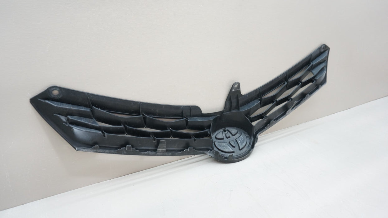2014-2016 TOYOTA COROLLA S FRONT UPPER BUMPER GRILLE OEM 53100-02570