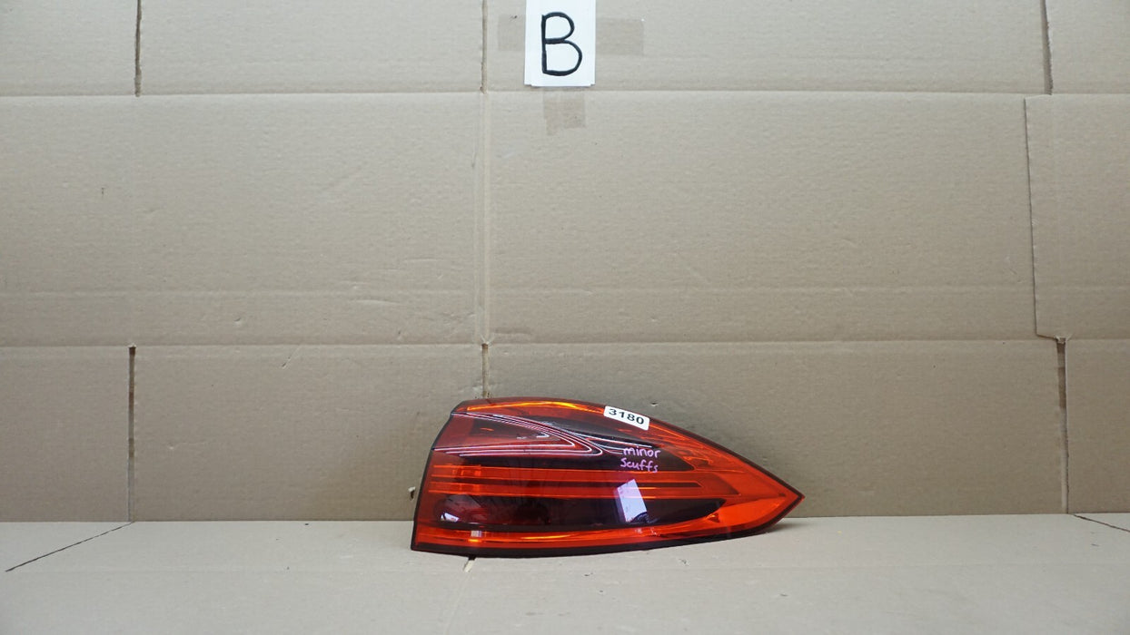 2015-2017 PORSCHE CAYENNE REAR RIGHT PASSENGER SIDE TAIL LIGHT LED LAMP OEM