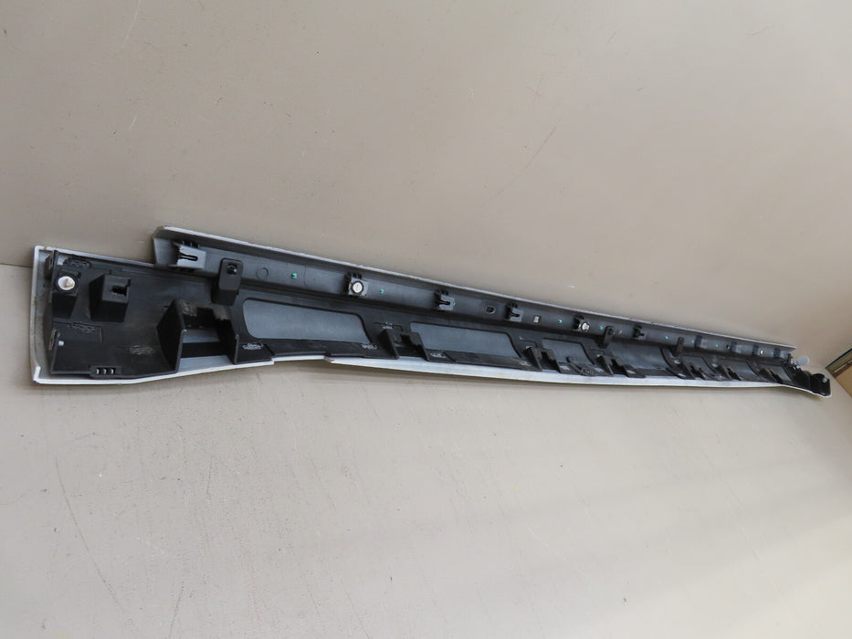 2018-2021 BUICK ENCLAVE RIGHT PASSENGER SIDE SKIRT ROCKER PANEL OEM