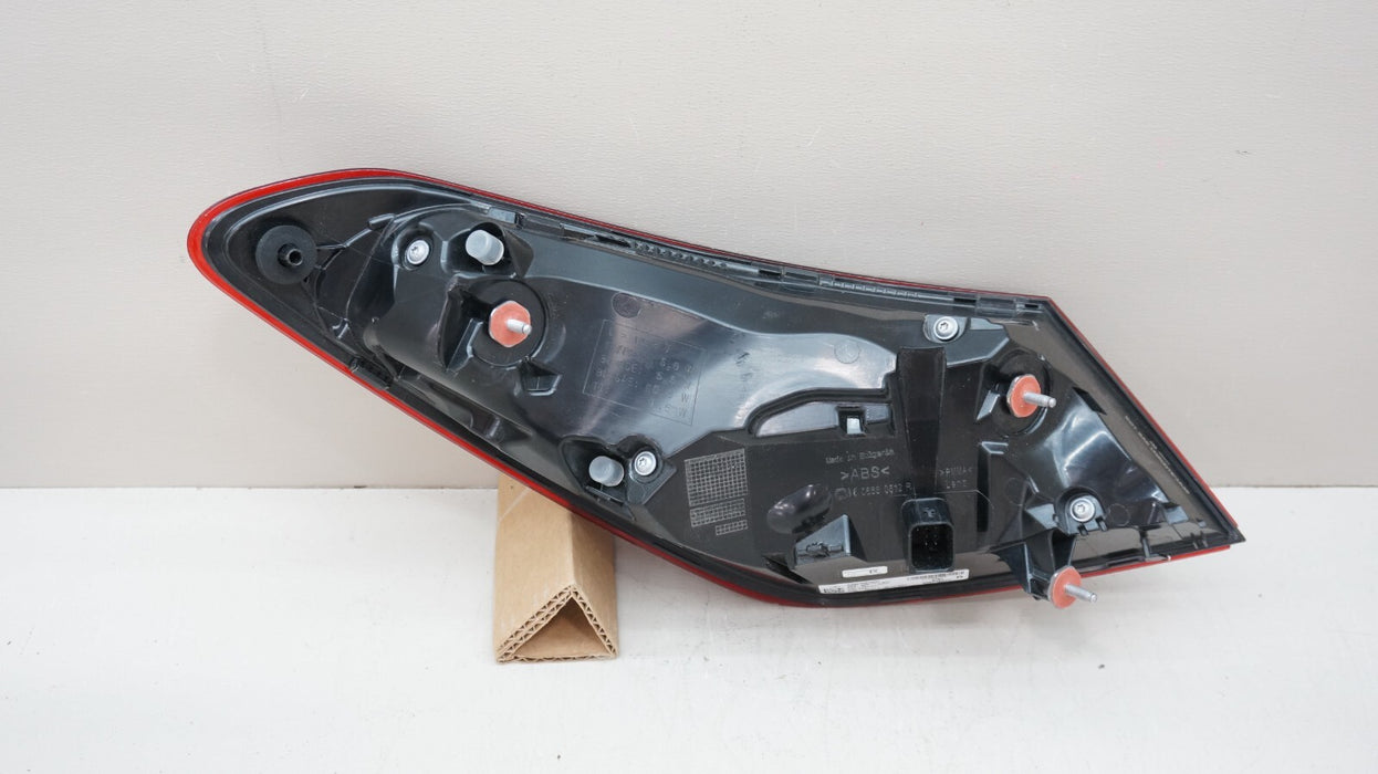 2022-2023 MERCEDES BENZ C300 REAR RH RIGHT PASSENGER SIDE LED TAIL LIGHT OEM
