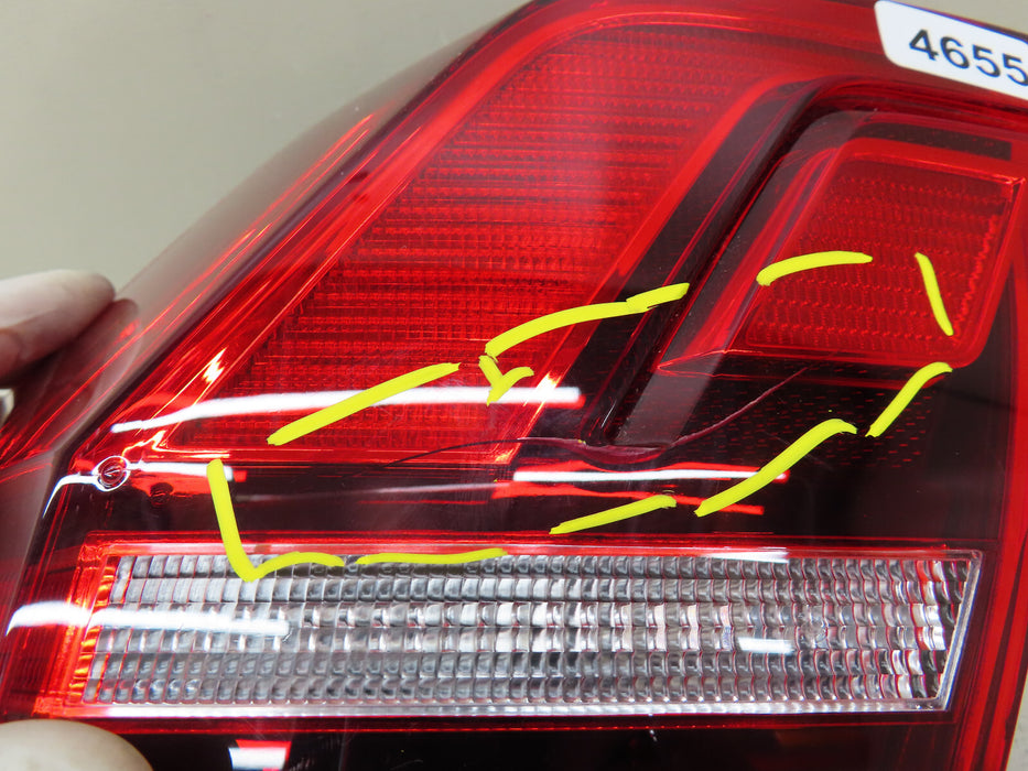 2018-2022 VOLKSWAGEN TIGUAN REAR LEFT DRIVER SIDE TAILLIGHT OEM 5NN-945-095-A