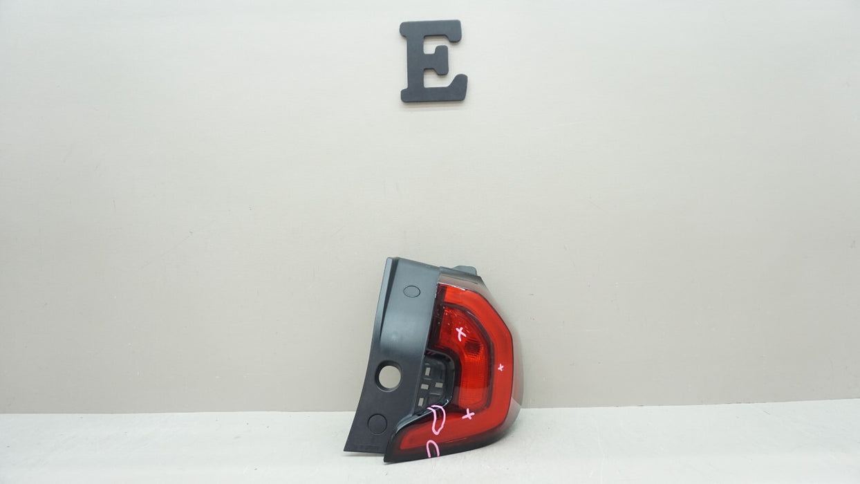2018-2021 GMC TERRAIN RIGHT PASSENGER SIDE TAIL LIGHT OEM 84379498