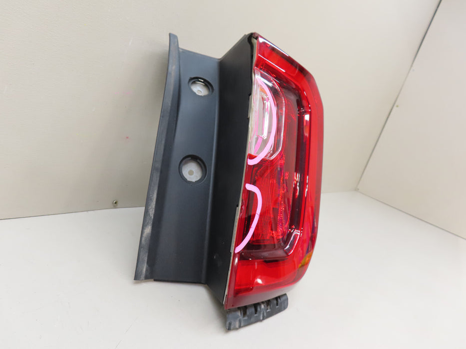 2020-2023 GMC ACADIA REAR RIGHT PASSENGER SIDE TAIL LIGHT OUTER OEM