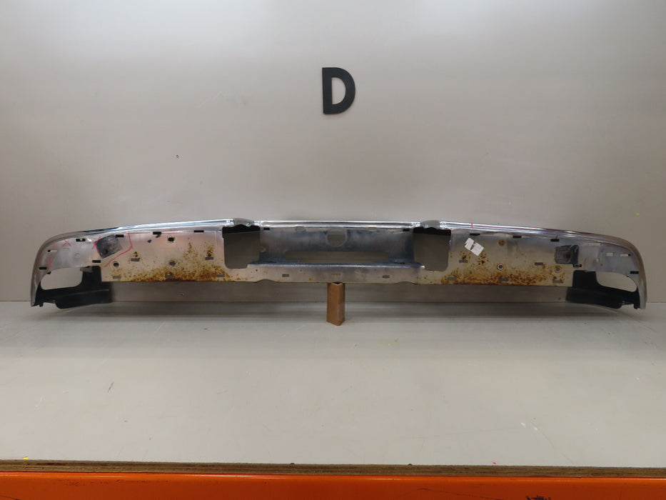 2014-2019 GMC-CHEVROLET SIERRA/SILVERADO 1500 REAR BUMPER COVER OEM