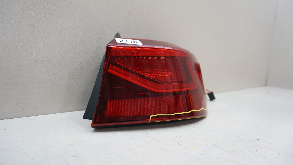 2019-2024 KIA FORTE REAR RIGHT PASSENGER SIDE OUTER TAIL LIGHT OEM