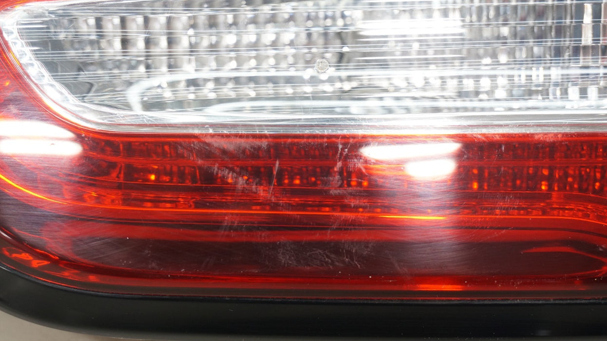 2014-2018 JEEP CHEROKEE REAR RIGHT PASSENGER SIDE INNER TAIL LIGHT OEM