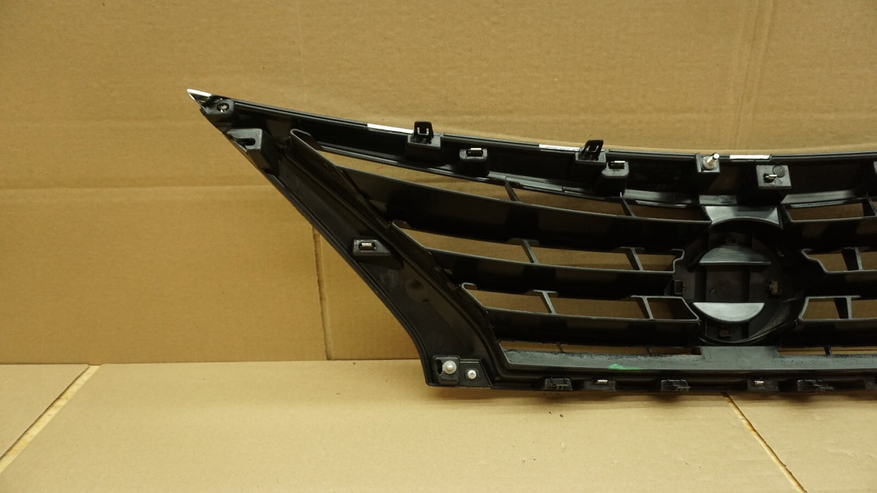 2015-2019 NISSAN VERSA FRONT UPPER RADIATOR GRILLE GRILL OEM 15 16 17 18 19